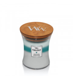 WoodWick Trilogy Mirisna sveća M - NOVO Icy Wonderland (list magnolije, breza, kedar, lavanda, žalfija...)
