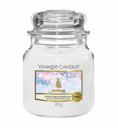 Mirisna sveća u tegli M - NOVO Snow Globe Wonderland (menta, eukaliptus, lavanda i začini)