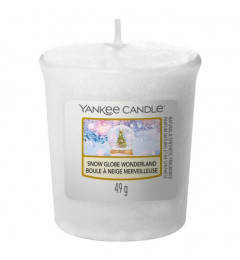 Mala mirisna sveća za čašice -  NOVO Snow Globe Wonderland (menta, eukaliptus, lavanda i začini)